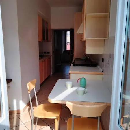 Azzurro Apartment