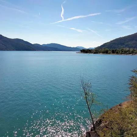 דירה Azzurro קנוביו