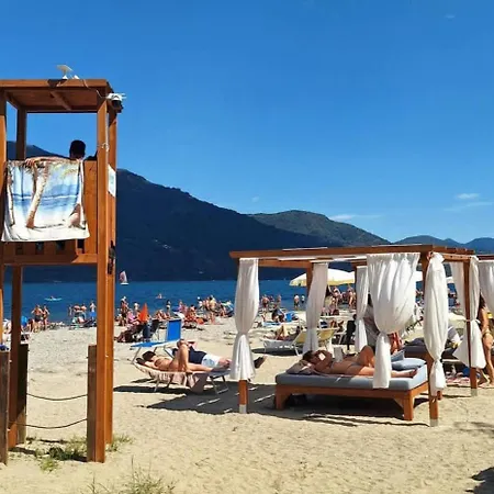 Azzurro *